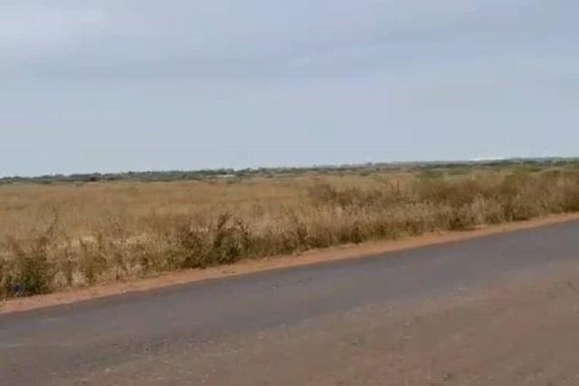Terrain Industriel de 8,52 Hectares en bordure de la route vers Nguéniène – Mbour