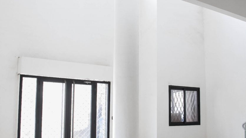 Local Commercial et Plateau de Bureau – Point E