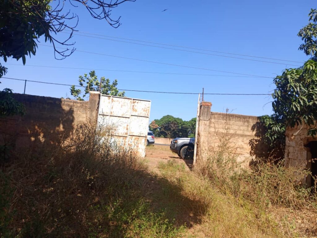 Parcelle TF – 43.780 m², en bordure de la RN1(vers l&rsquo;Aéroport AIDB)