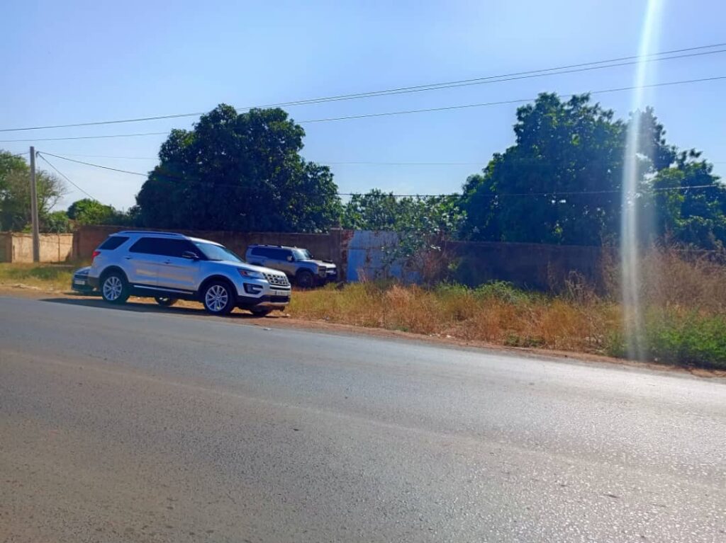 Parcelle TF – 43.780 m², en bordure de la RN1(vers l&rsquo;Aéroport AIDB)