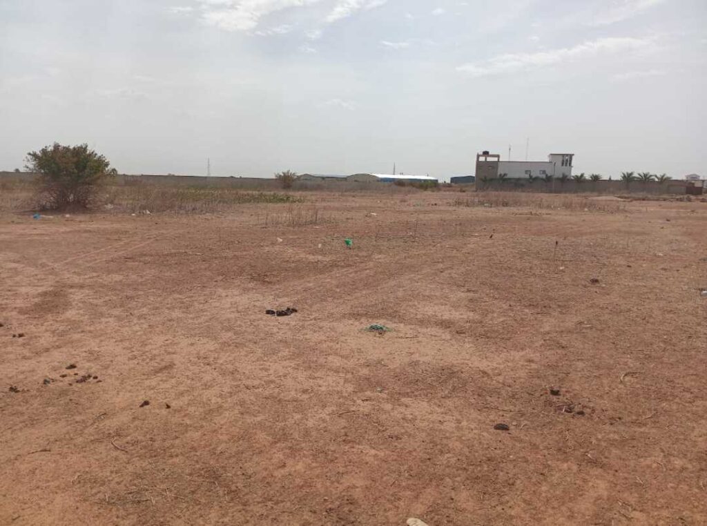 Lot de 4 Terrains à usage d’habitation, vers Notto Diobass – Thiès