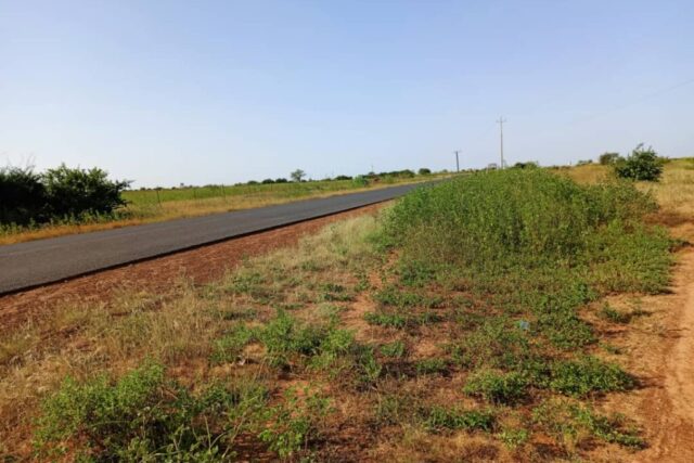 Terrain Industriel de 8.779 m² en bordure de route vers Tassette