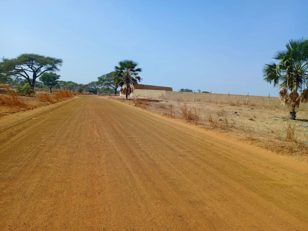 Terrain de 1,70 Hectare en bordure de Piste vers Tassette – Thiès